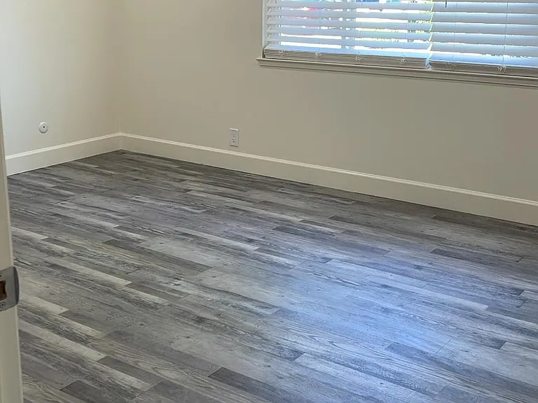 5503 Ridgeway Ave — Photo 6
