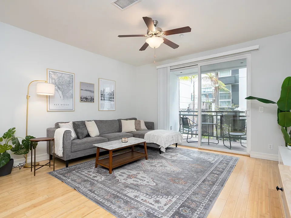 525 11th Ave #1201