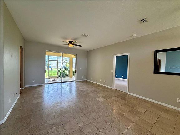 5th image of 1204 S San Mateo Dr