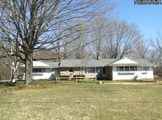 2587 Reimer Rd, Barberton, OH 44203