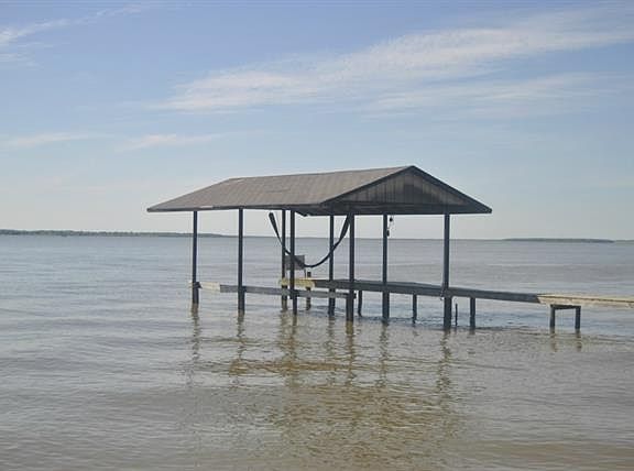 3rd image of 106 Harbor Dr