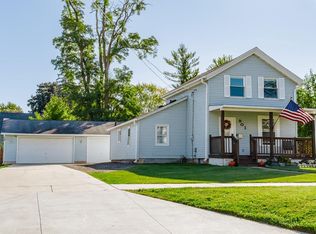 901 S 8th St, Watertown, WI 53094