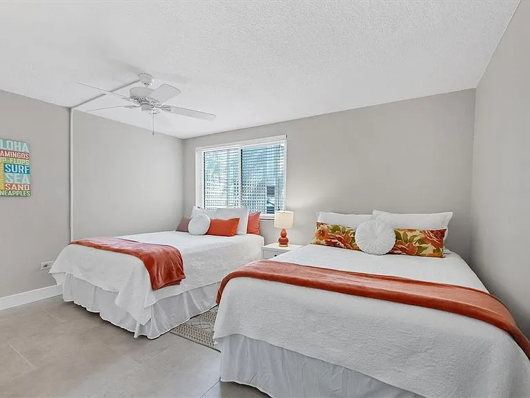 500 S Washington Dr #14A — Photo 22