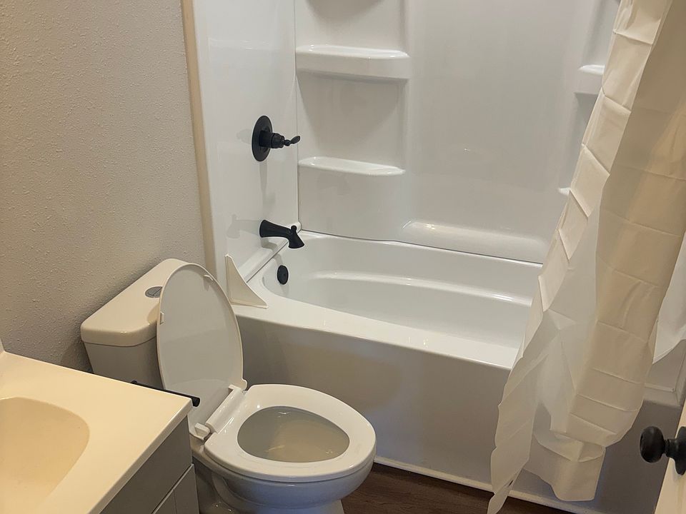 1st image of 3309 R St #1