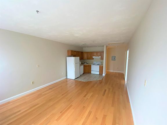 4th image of 15 Pearl St APT 12