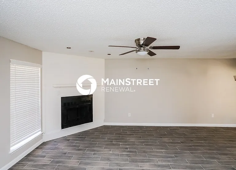 10405 Kinslow Dr — Photo 15