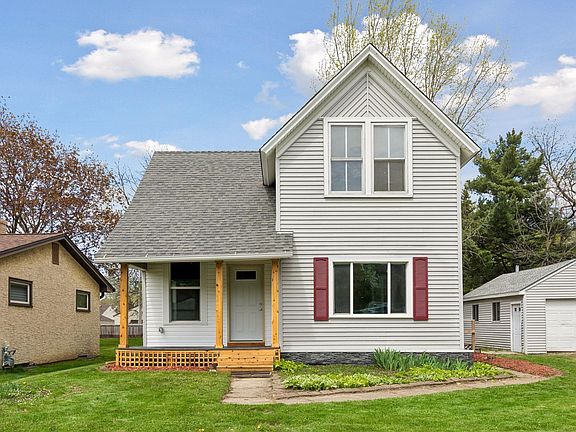2nd image of 2587 2nd Ave E