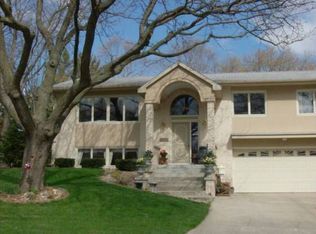 112 Edgemont Cir, Waterloo, IA 50702