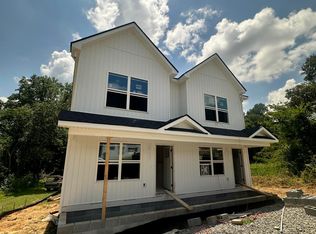 40 East Ave, Rossville, GA 30741