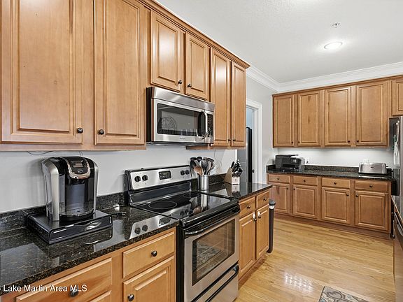 5th image of 44 Stoneview Summit Ct