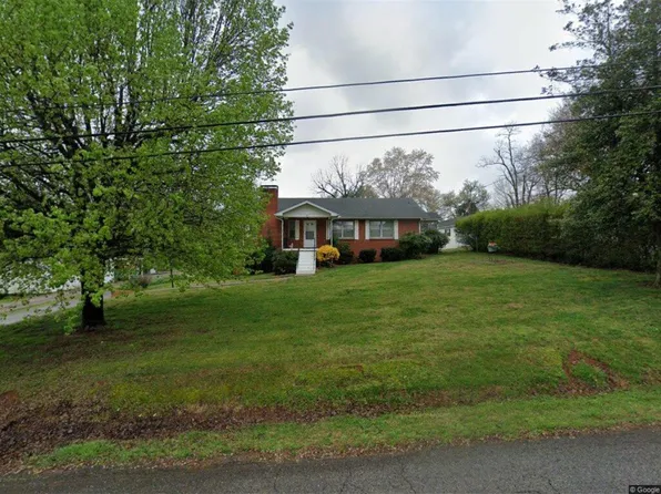 607 Pearson Springs Rd, Maryville, TN 37803