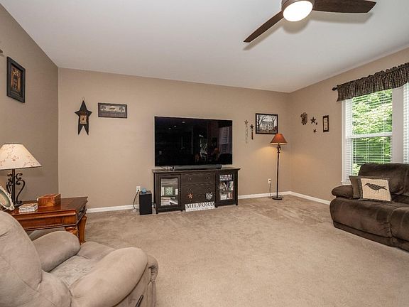 2nd image of 5676 McCormick Trl