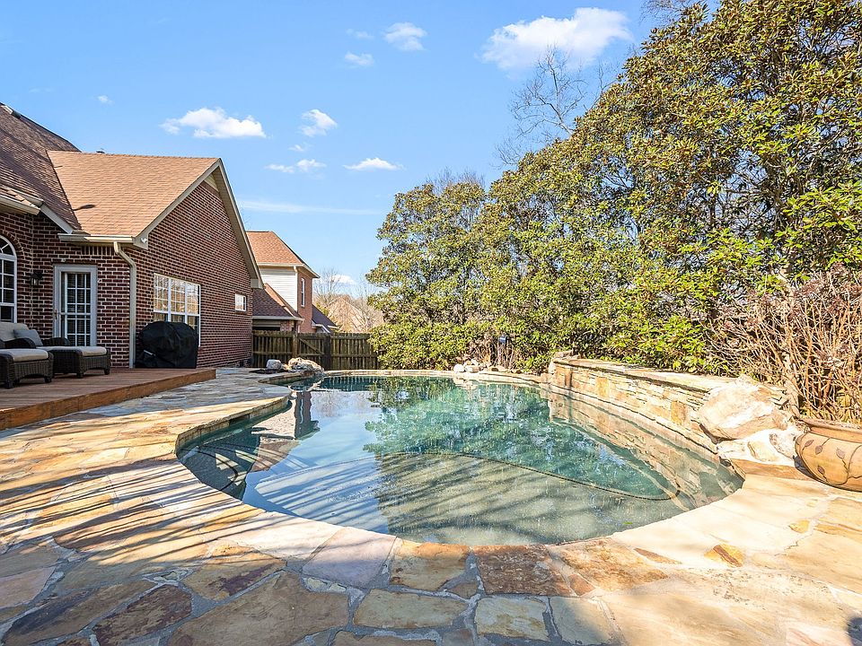 1st image of 7024 Red Apple Rd