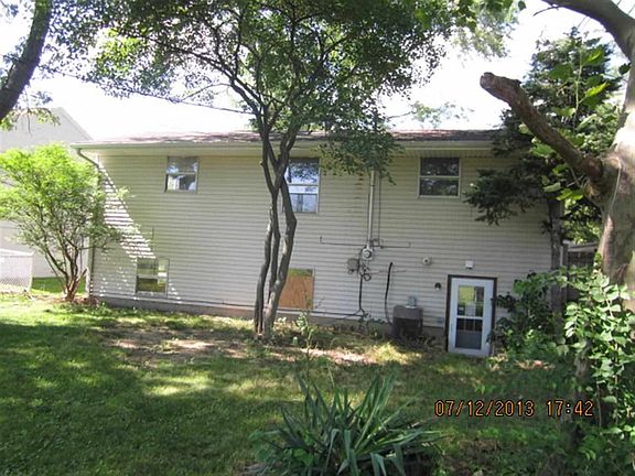 2nd image of 1505 Sherwood Dr