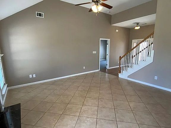 4th image of 3007 Clarkston Rd