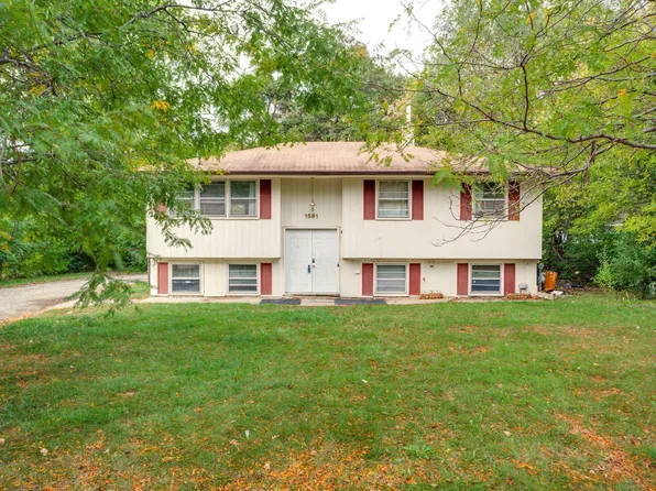 1561 Arkwright St, Saint Paul, MN 55130