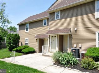 3102B Ramsbury Ct, Mount Laurel, NJ 08054