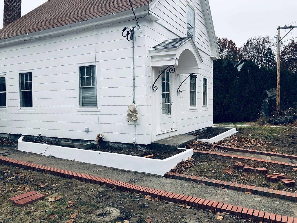 133 Ashburnham St Fitchburg Ma 01420 Mls 72795194 Zillow