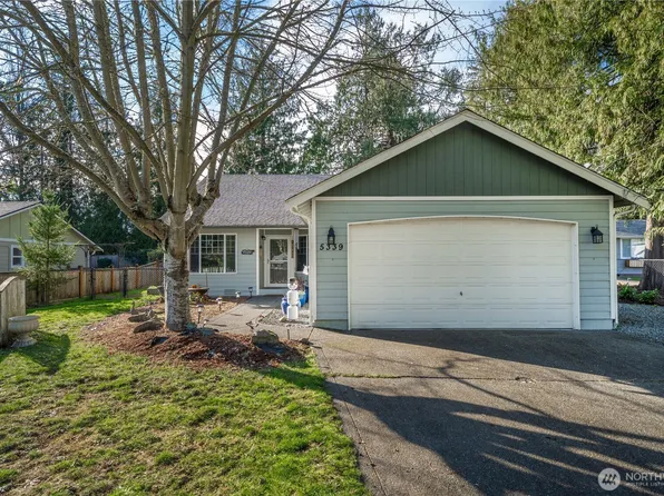 5339 S Island Drive E, Bonney Lake, WA 98391