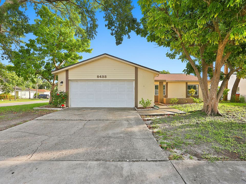 1st image of 8433 Somerset Dr
