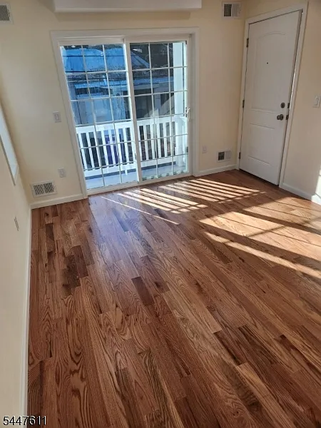 3 bed, 2.0 bath, $2,800 — Photo 3
