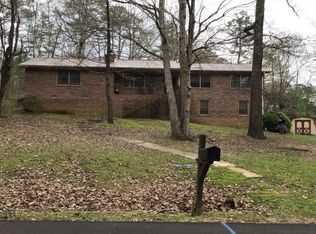 215 Sunset St, Centre, AL 35960