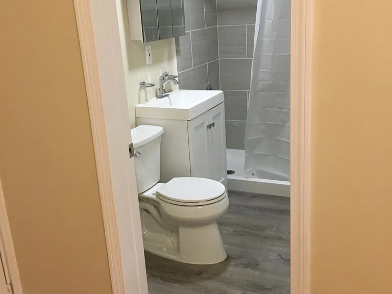 26 Linden Pl #B1 — Photo 6