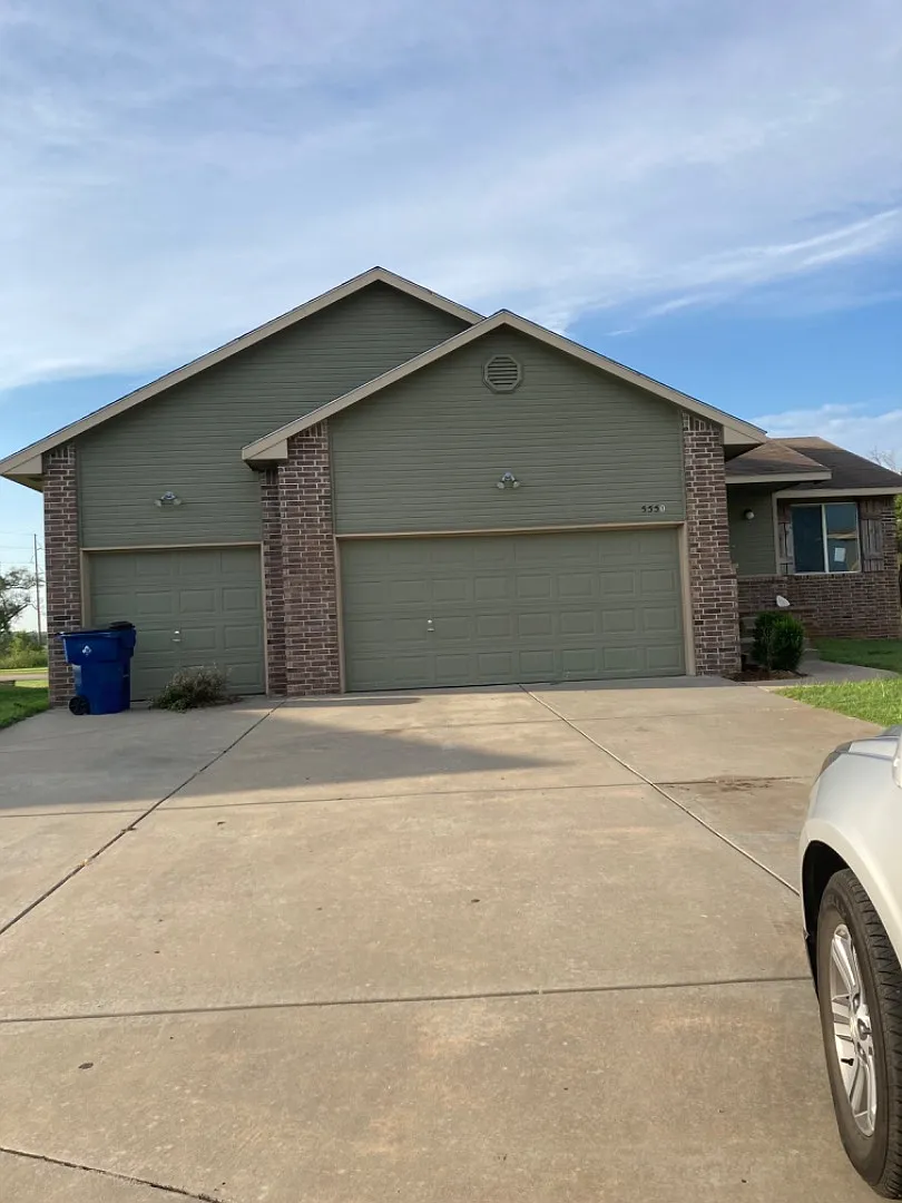 5550 S Meadowview Court — Photo 1