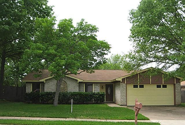 1st image of 3309 Meadow Wood Ln