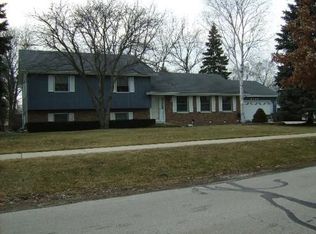 6200 Janes Ave, Downers Grove, IL 60516