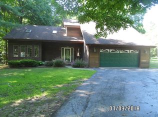 26 Smokey Ridge Rd, Plattsburgh, NY 12901