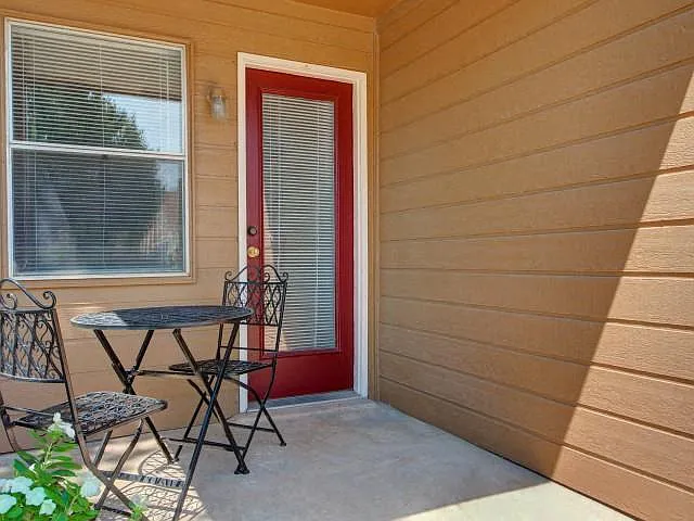 Patio & Entrance