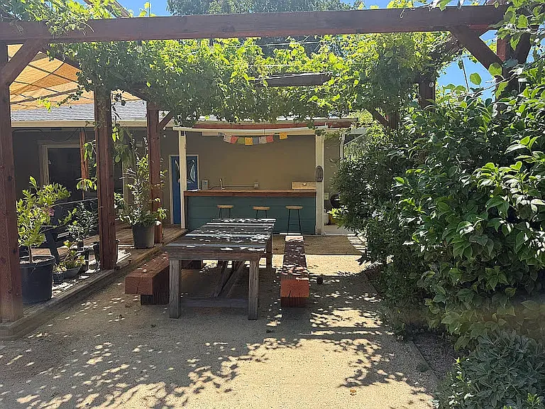 5604 Surf Way — Photo 3