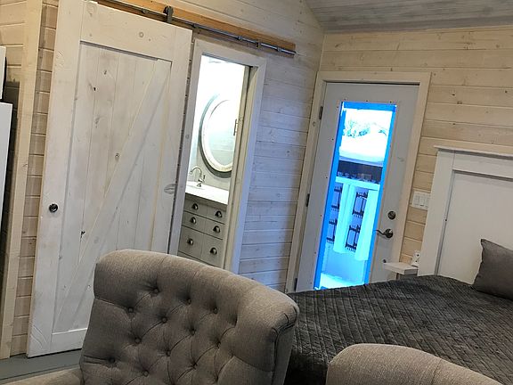 3rd image of 4591 Aspen Ave