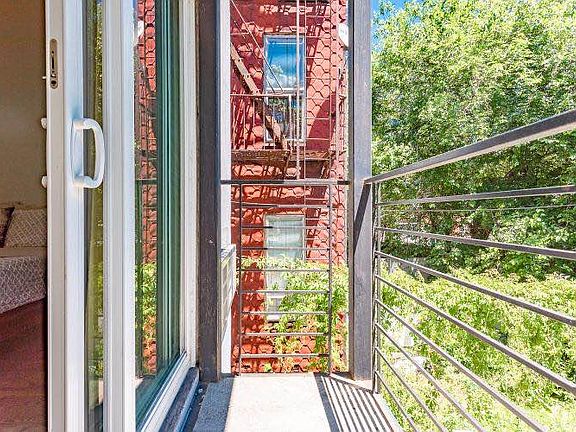 5th image of 1142 Lafayette Ave #3CC