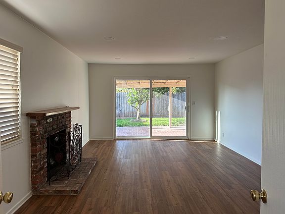 2nd image of 9465 Ellis Ave