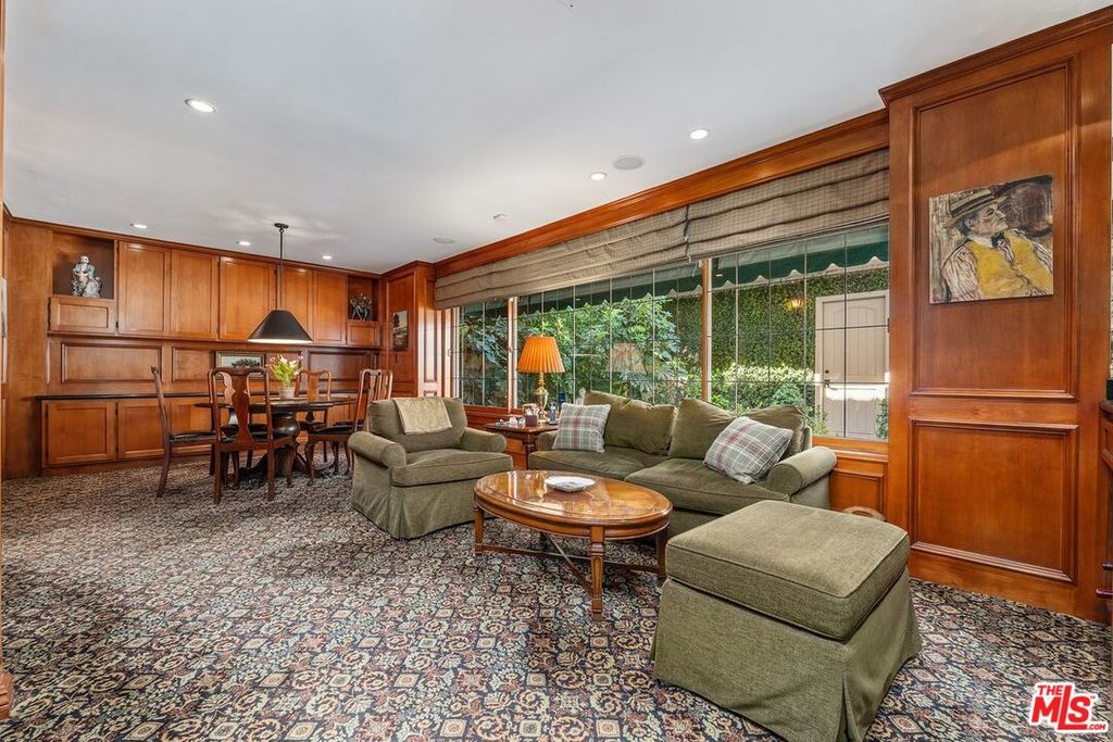 2792 Bottlebrush Dr, Los Angeles, CA - More