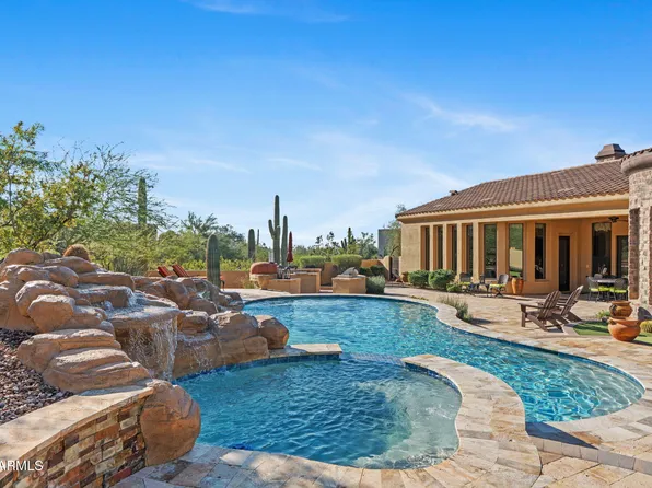 8461 E RED HAWK Circle, Mesa, AZ 85207