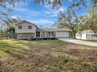 8012 Rogers Pl, Zephyrhills, FL 33544