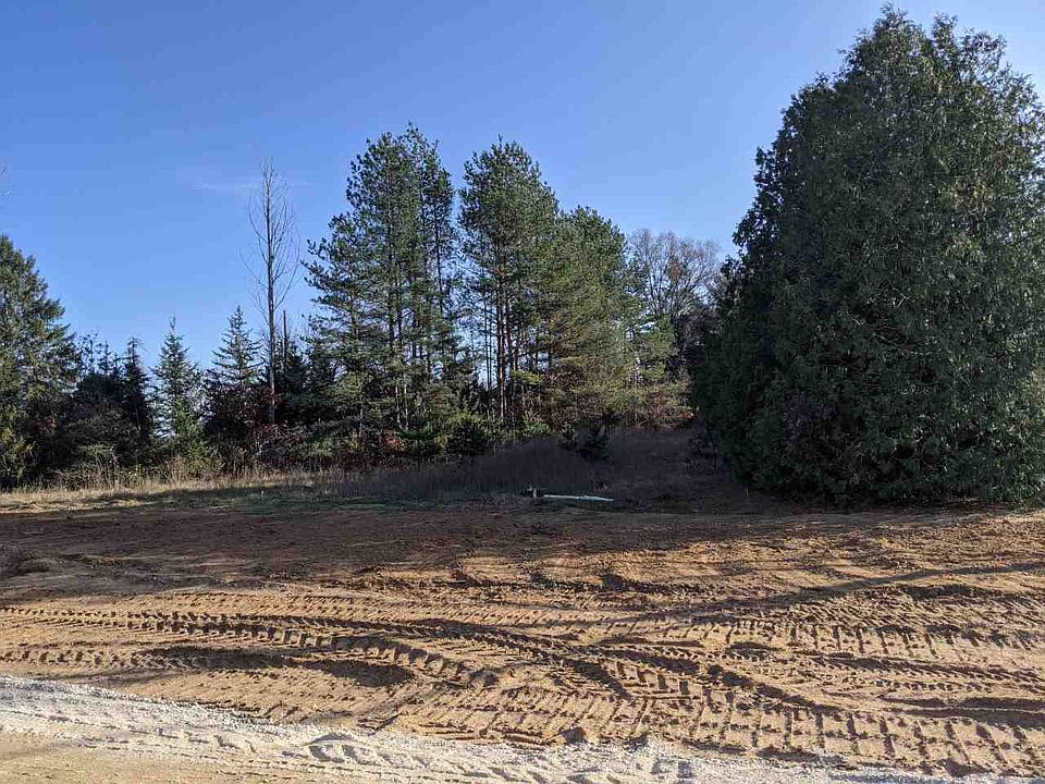 2nd image of 547 Briarwood Ct