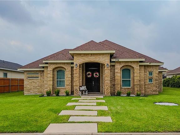 2nd image of 704 New Orleans Cir