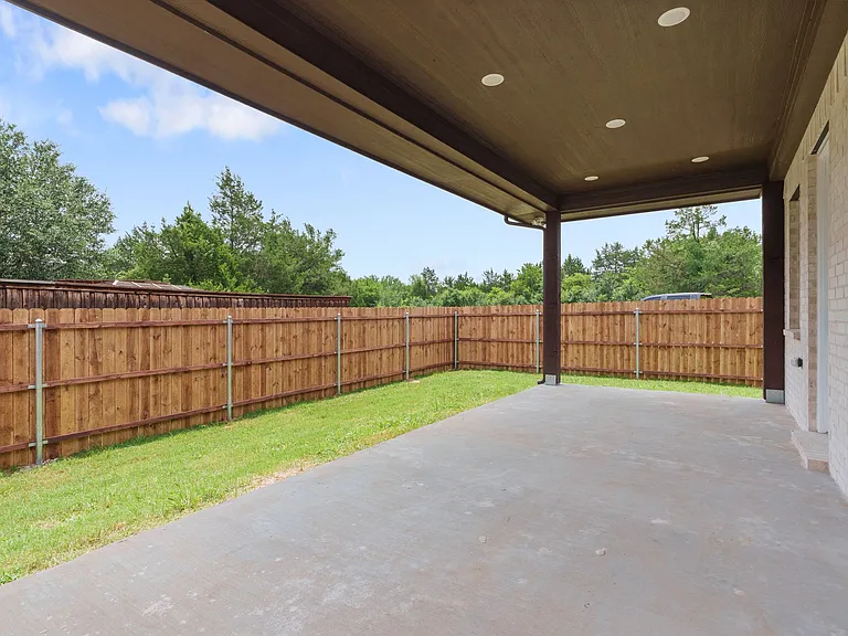 4318 Peachtree Ln — Photo 34