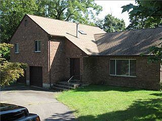 2nd image of 103 Lewis Dr