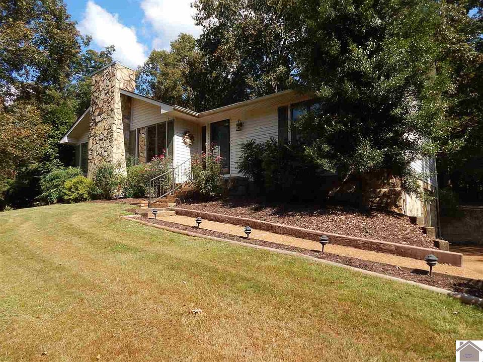 1st image of 108 Shady Brook Ln
