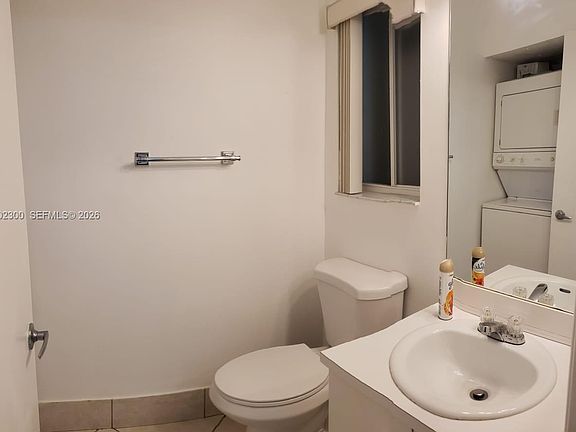 4th image of 17606 SW 139th Ct