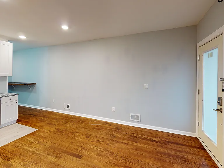 166 Mallory Ave #1 — Photo 18