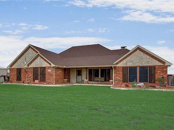 4th image of 3011 Evergreen Dr