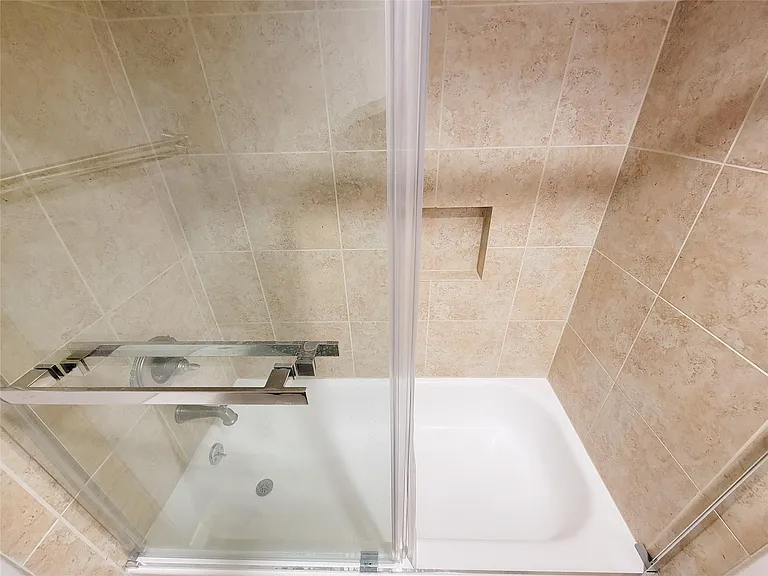 3525 Sage Rd #303 — Photo 37