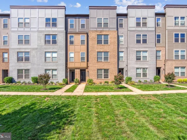 10445 Ratcliffe Trl, Manassas, VA 20110