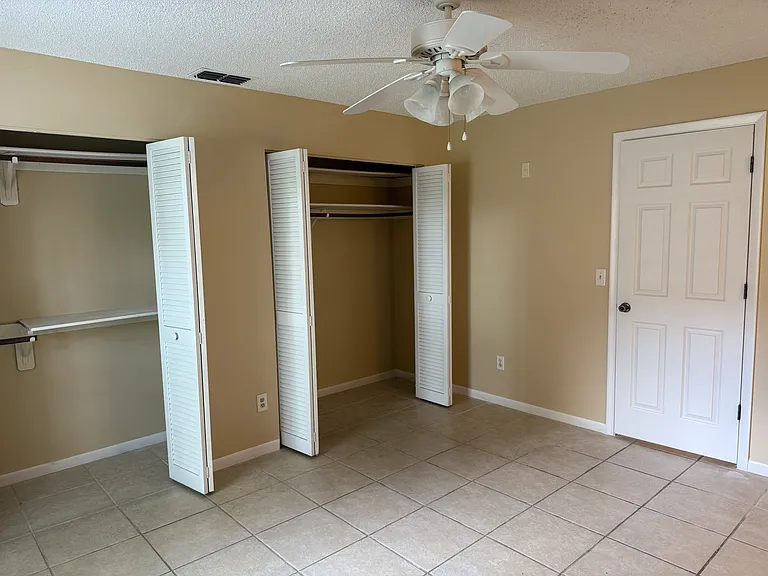1307 W Redbud St — Photo 10
